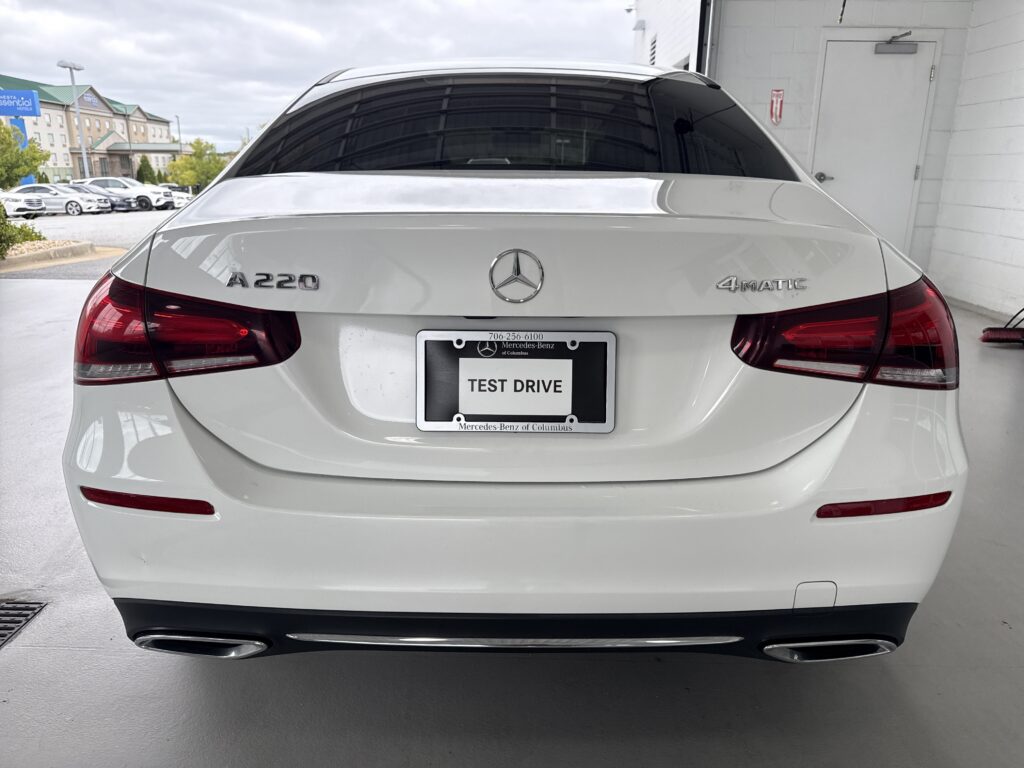 2021 Mercedes-Benz  A 220
