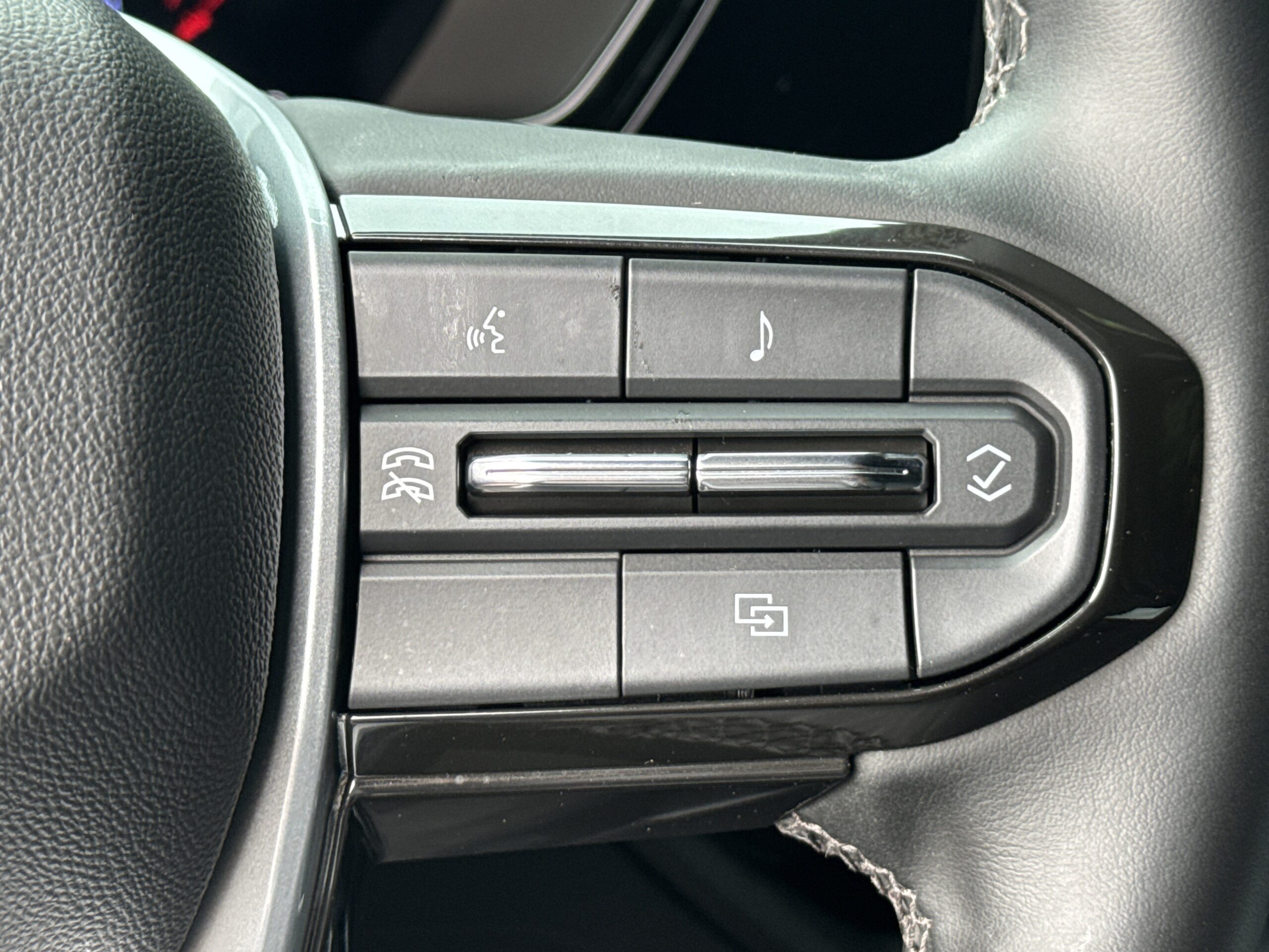 2024 Chevrolet Colorado 2WD LT