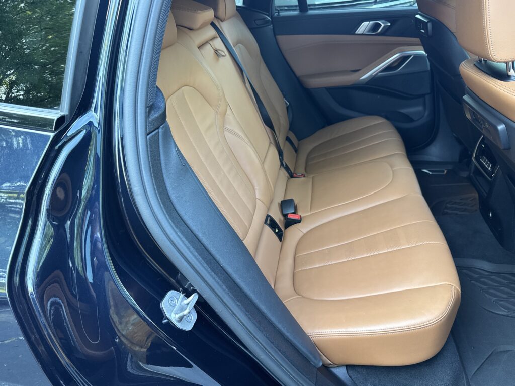 2021 BMW X6 xDrive40i