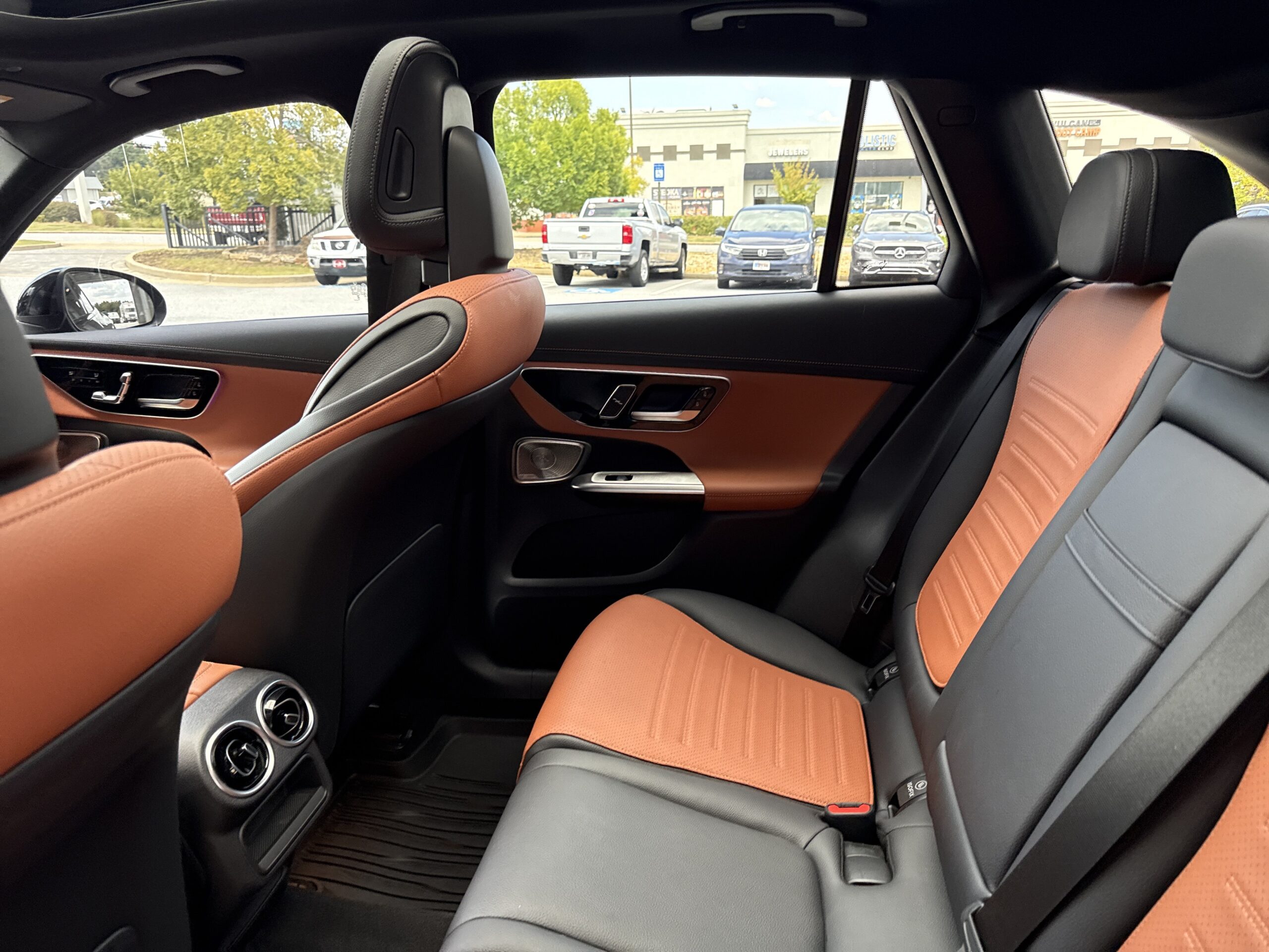 2024 Mercedes-Benz  GLC 300