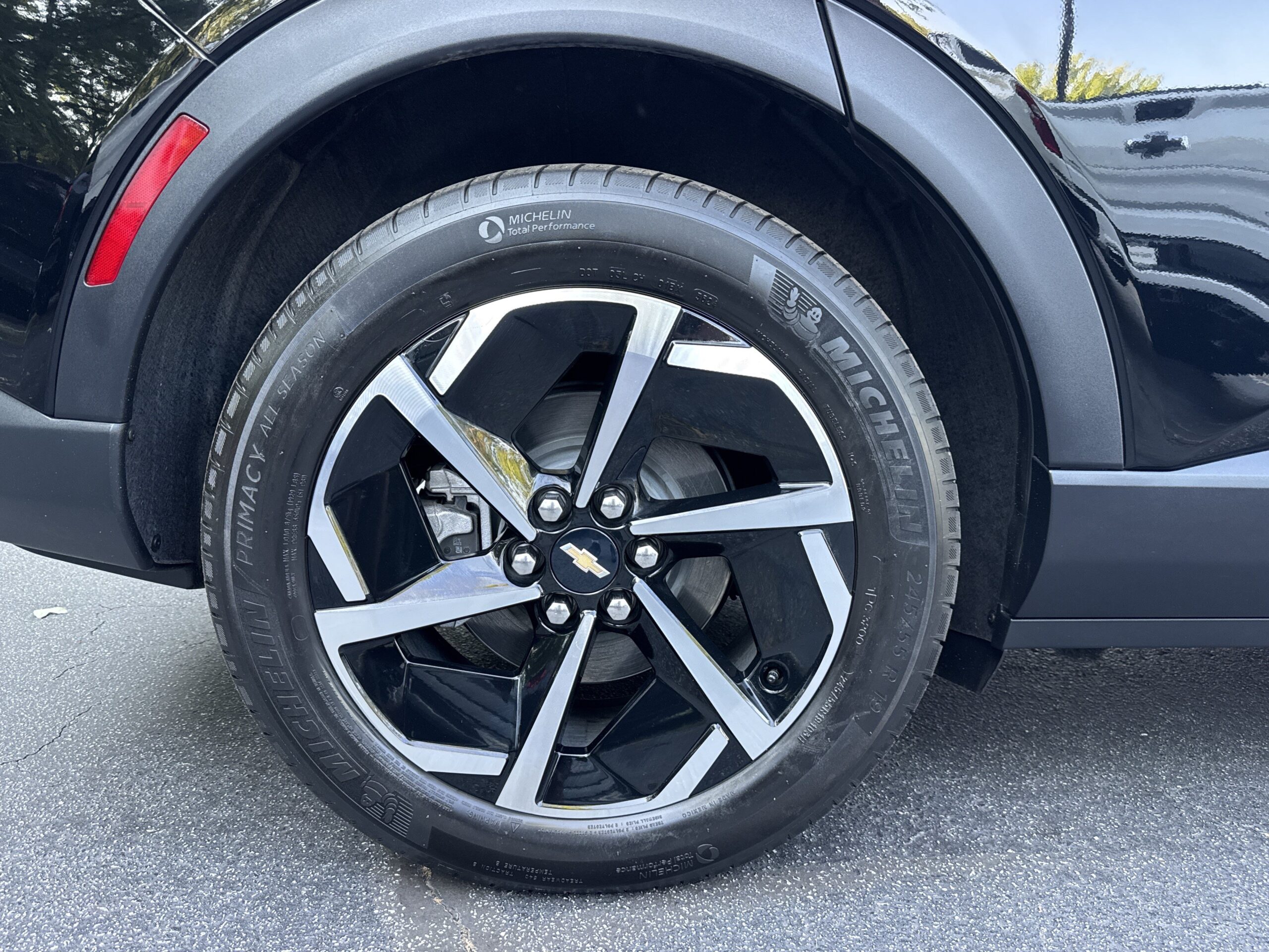 2025 Chevrolet Equinox EV LT