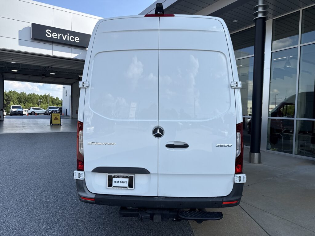 2023 Mercedes-Benz Sprinter Cargo Van