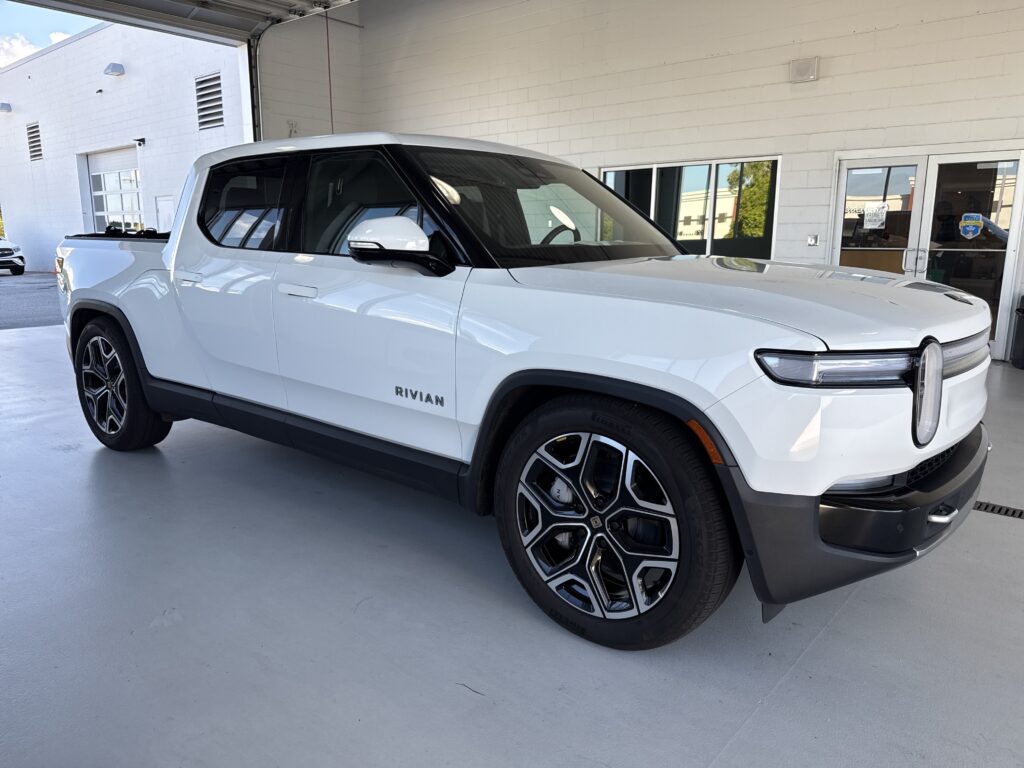 2025 Rivian R1T Adventure