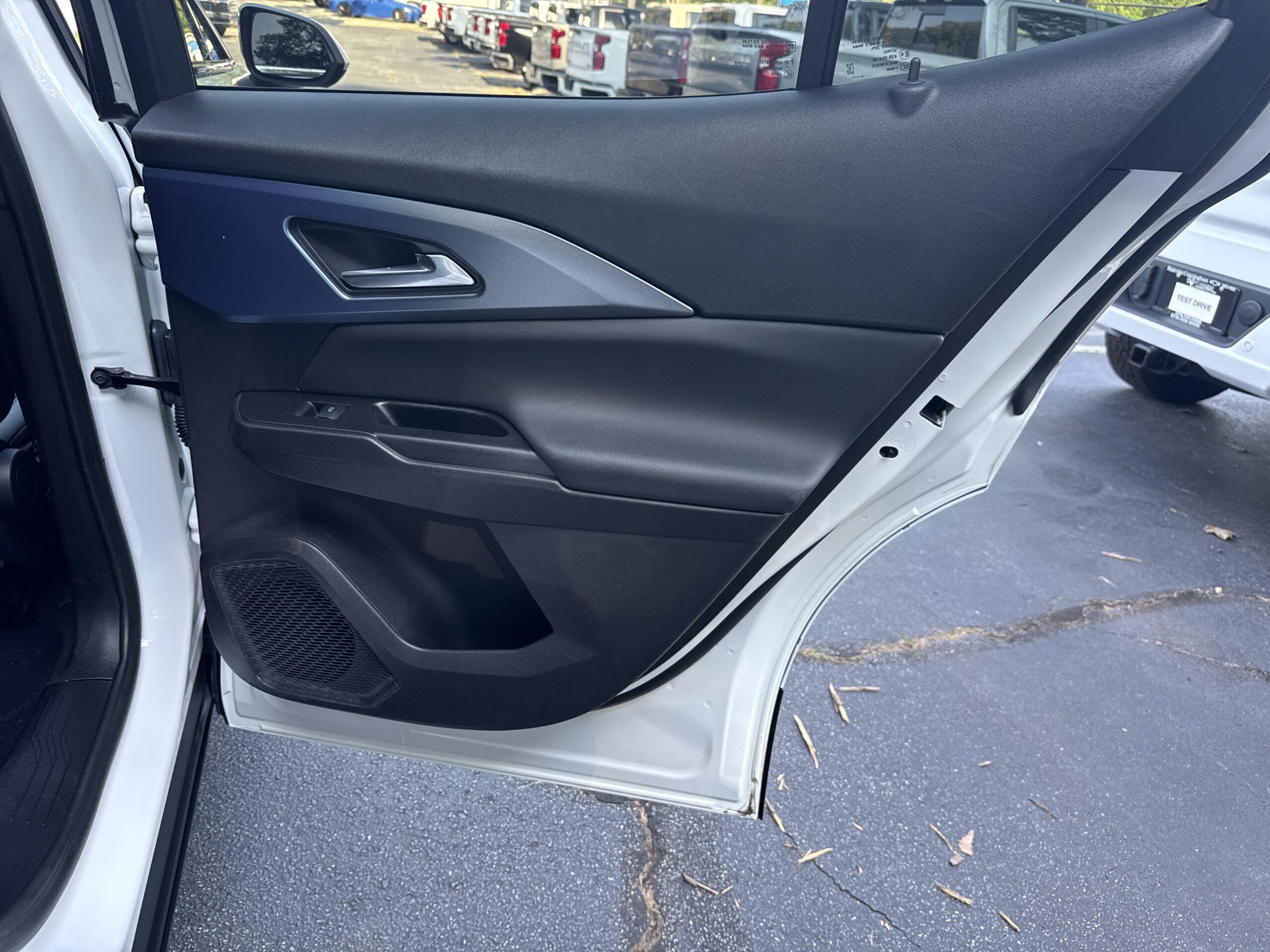 2024 Chevrolet Equinox EV LT