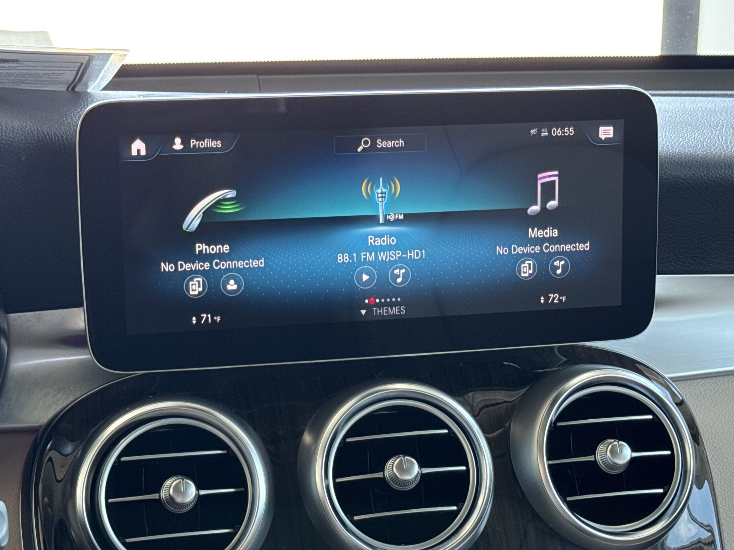 2022 Mercedes-Benz  GLC 300