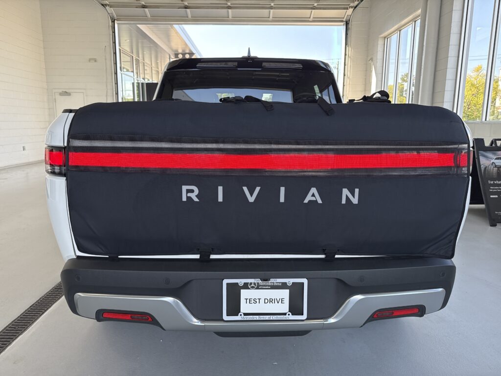 2025 Rivian R1T Adventure