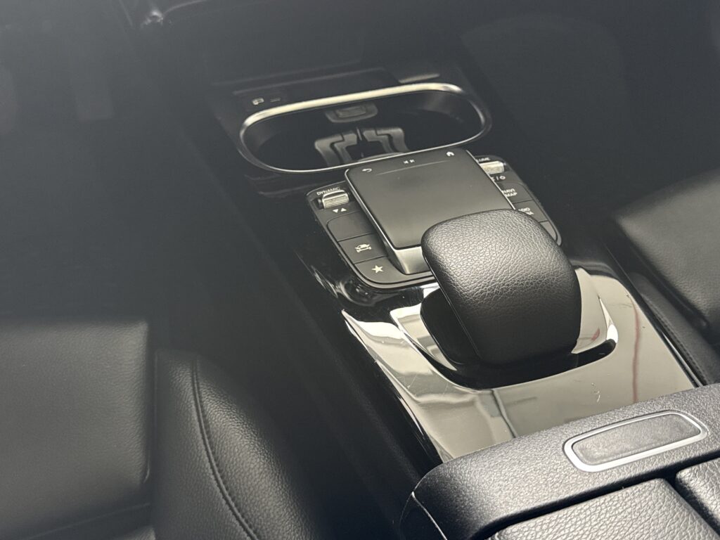 2021 Mercedes-Benz  A 220