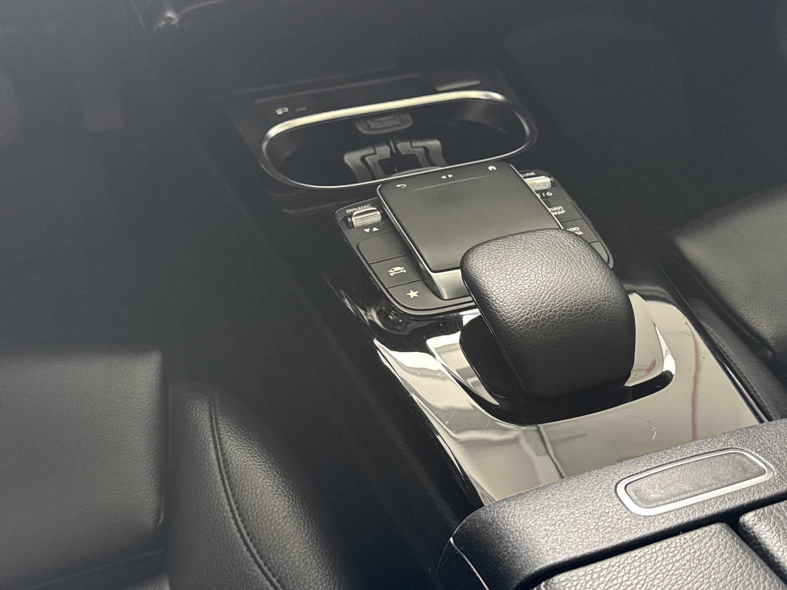 2021 Mercedes-Benz  A 220