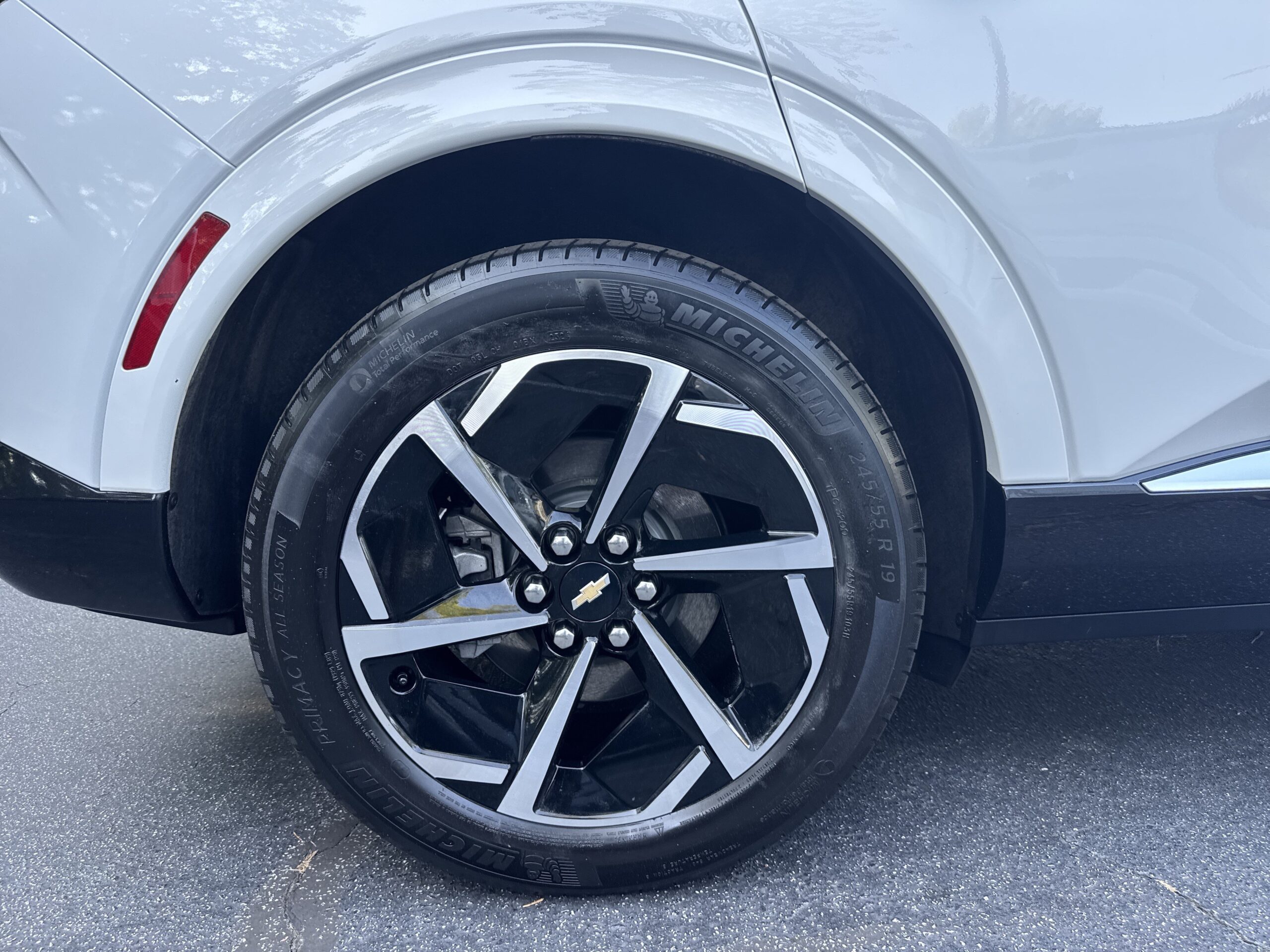2024 Chevrolet Equinox EV LT