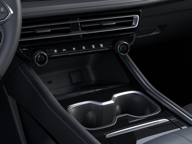 2027 Chevrolet Traverse FWD LT