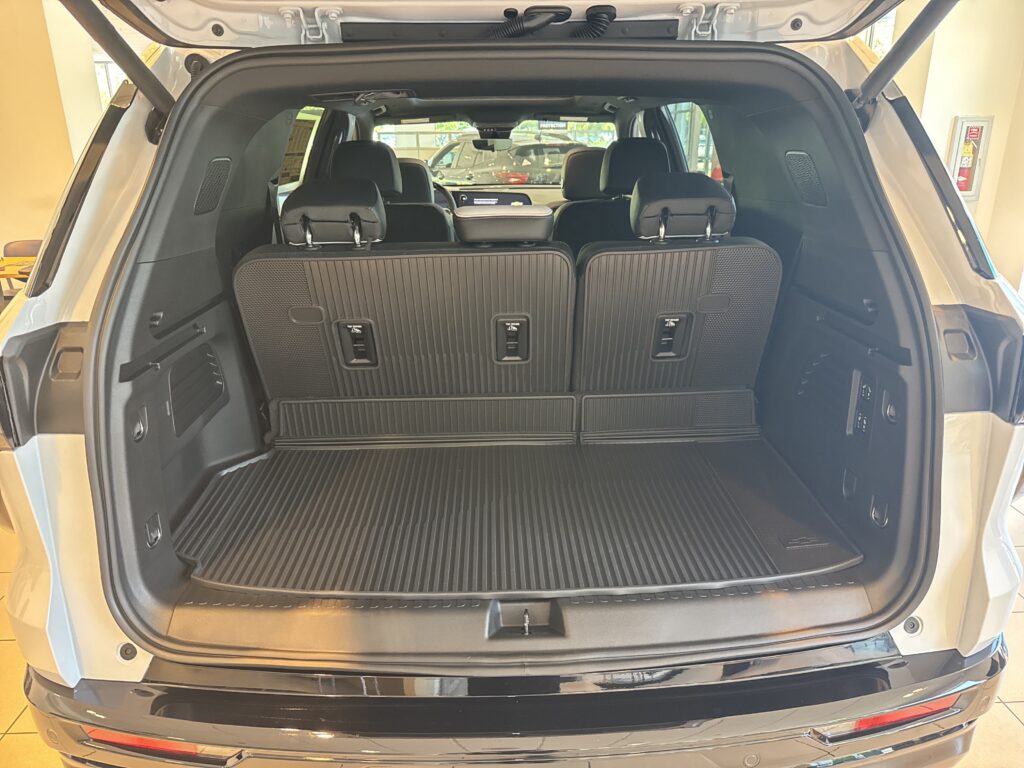 2026 Chevrolet Traverse FWD High Country