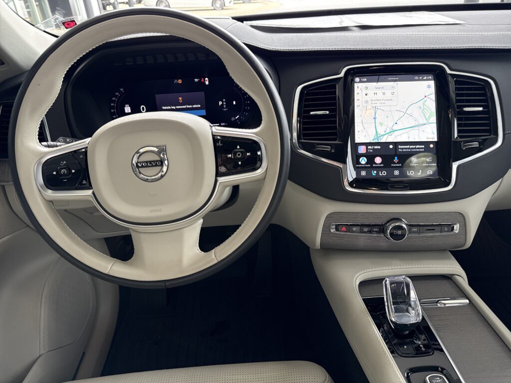 2025 Volvo XC90 Ultra
