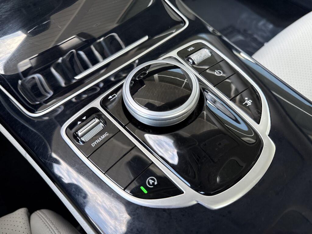 2017 Mercedes-Benz  C 300