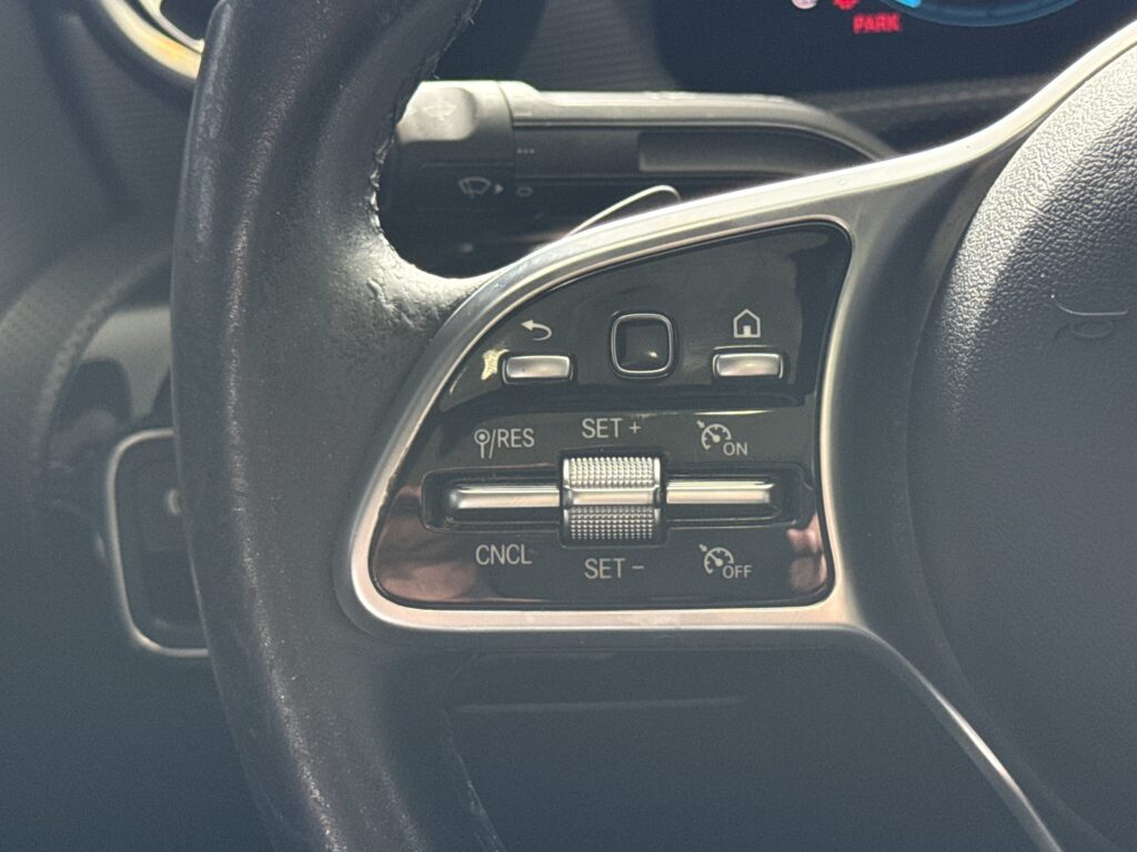 2021 Mercedes-Benz  A 220