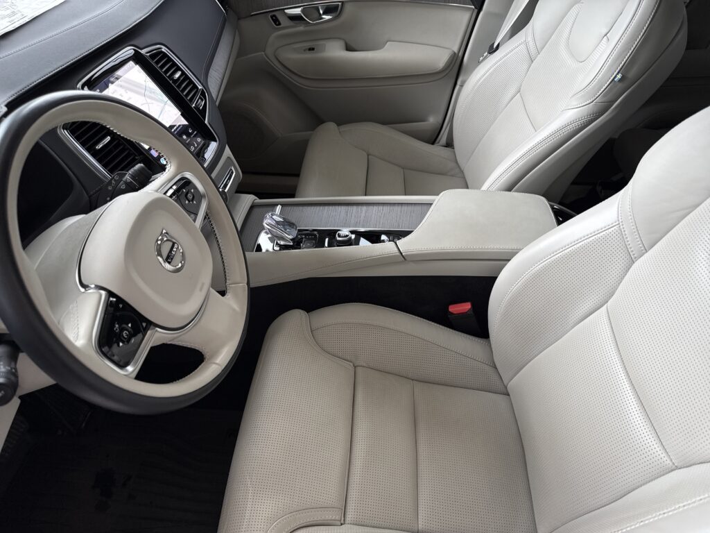 2025 Volvo XC90 Ultra