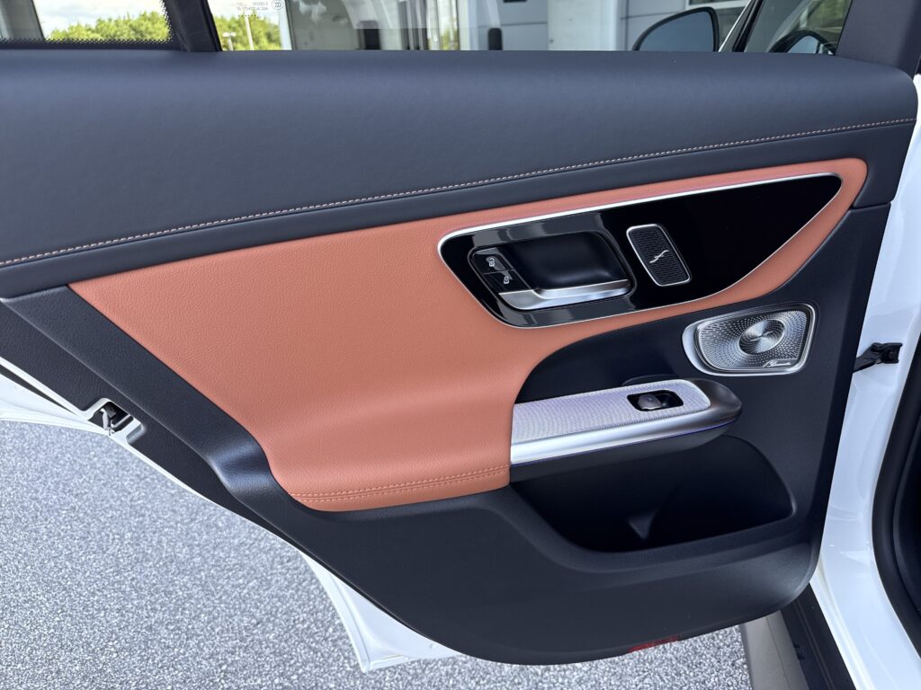 2027 Mercedes-Benz GLC GLC 300