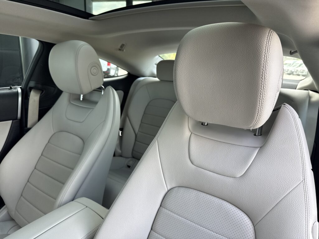 2017 Mercedes-Benz  C 300