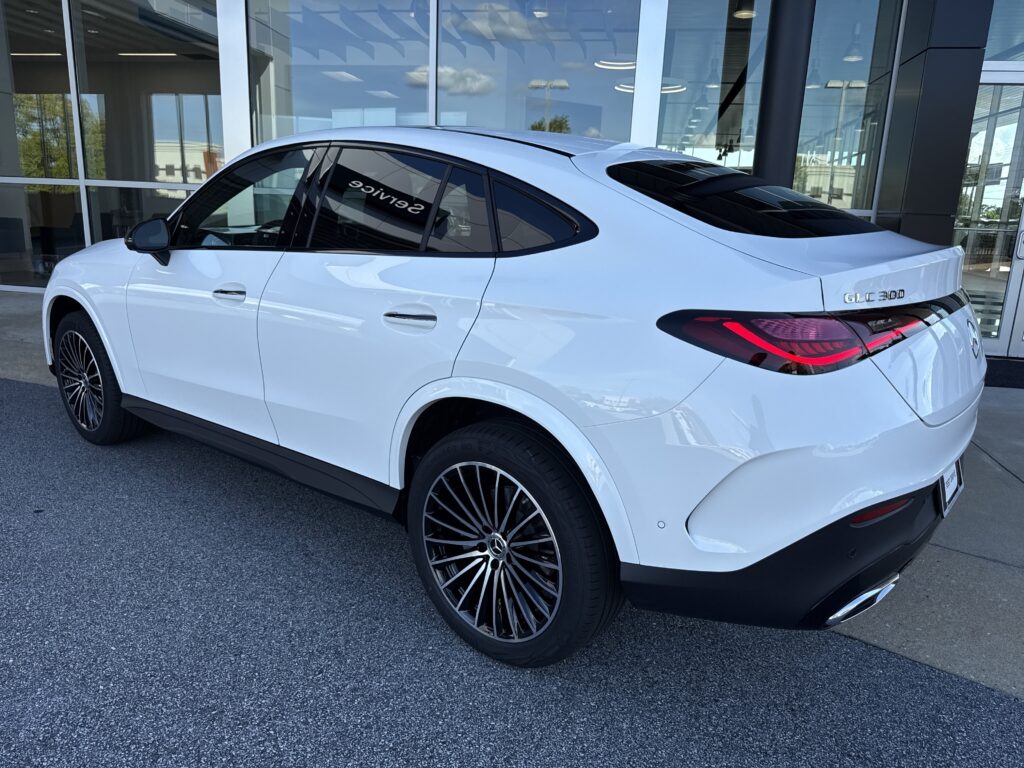 2027 Mercedes-Benz GLC GLC 300