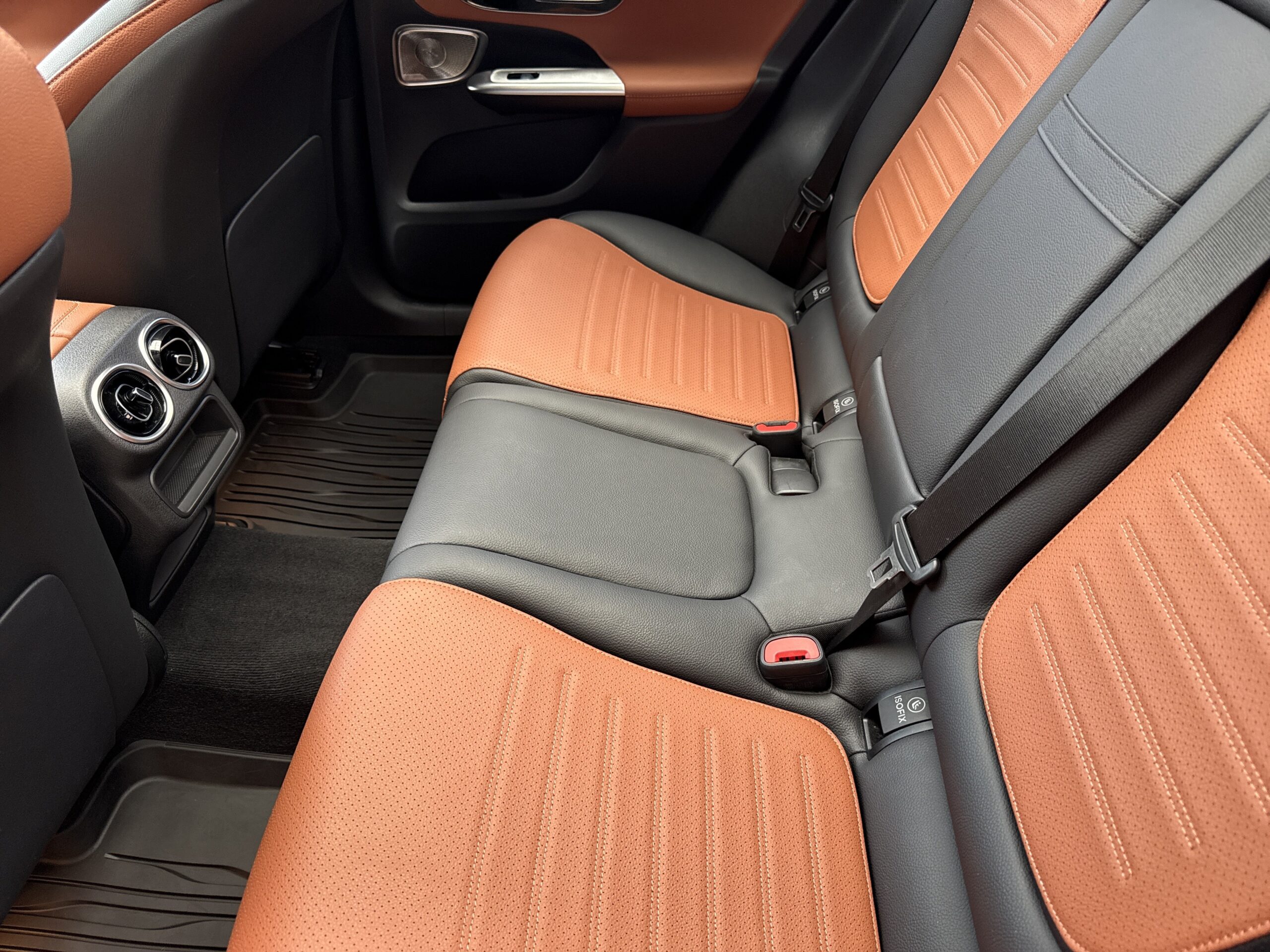 2024 Mercedes-Benz  GLC 300