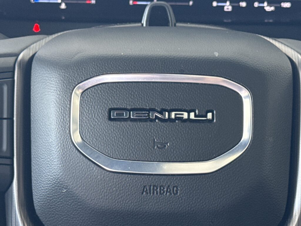 2024 GMC Yukon Denali Ultimate