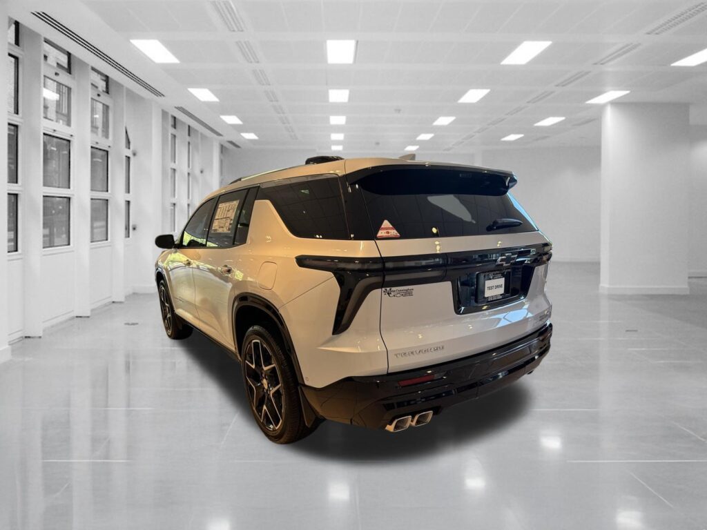 2026 Chevrolet Traverse FWD High Country