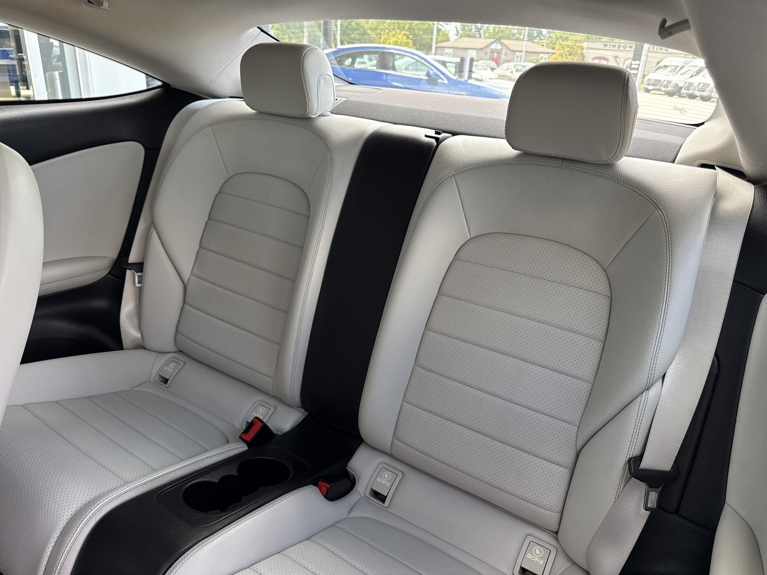 2017 Mercedes-Benz  C 300