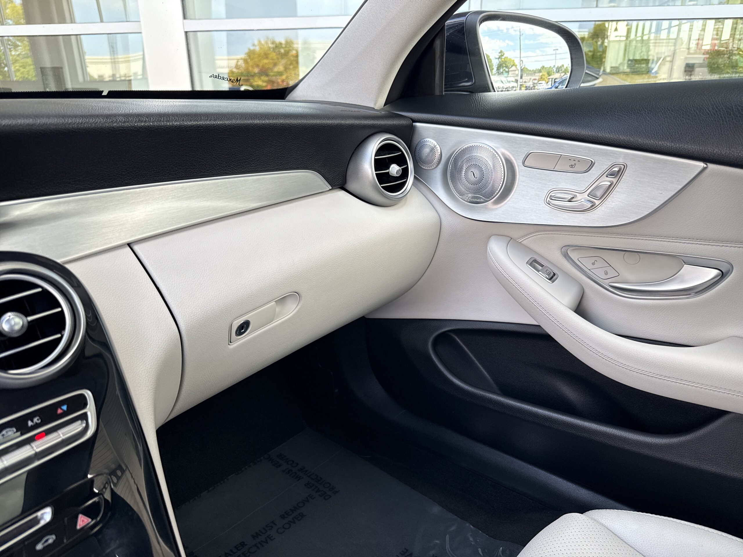2017 Mercedes-Benz  C 300