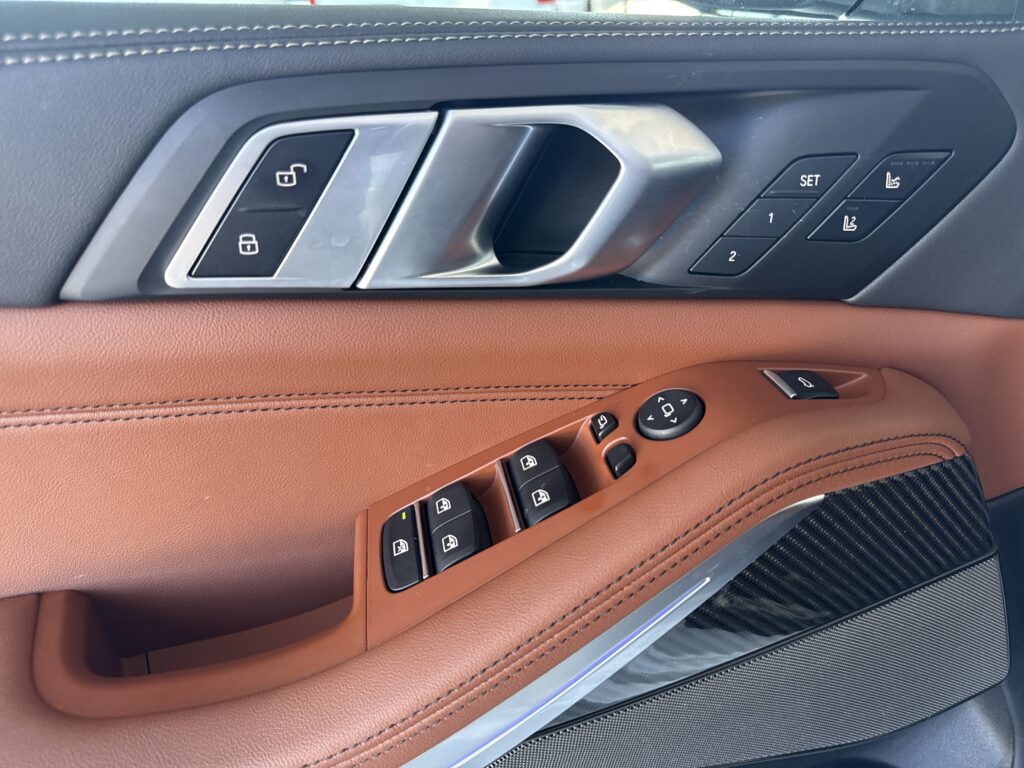 2026 BMW X5 M60i