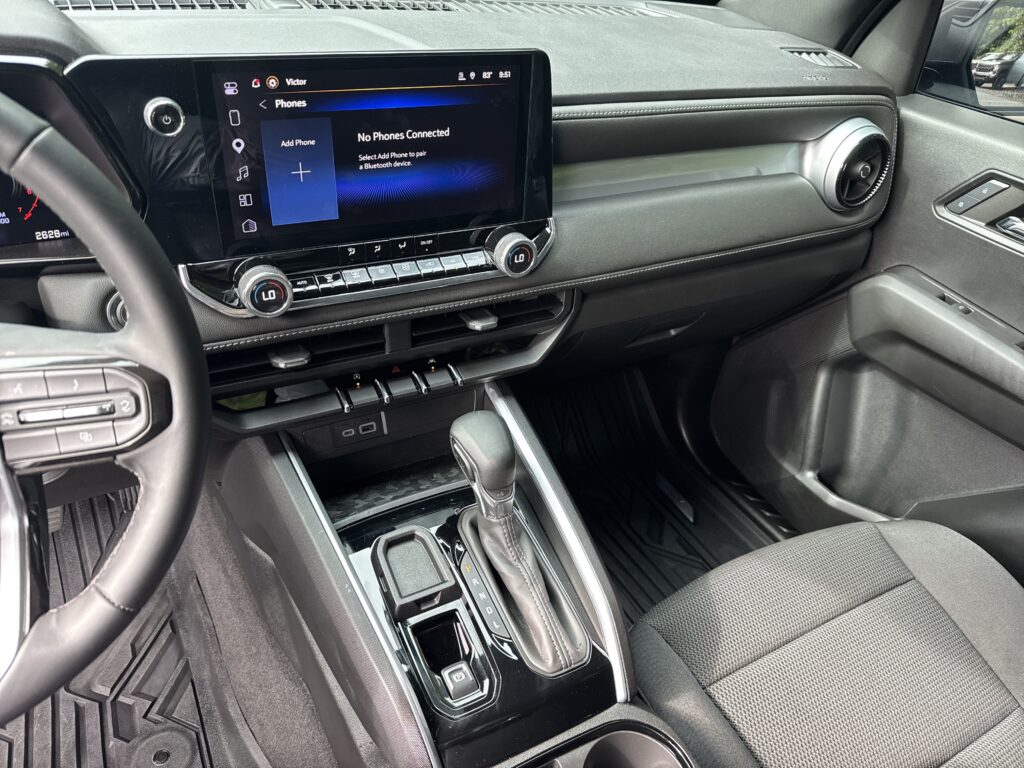 2024 Chevrolet Colorado 2WD LT