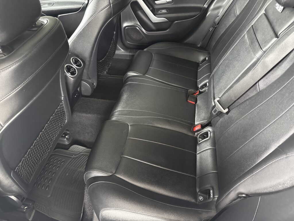 2021 Mercedes-Benz  A 220