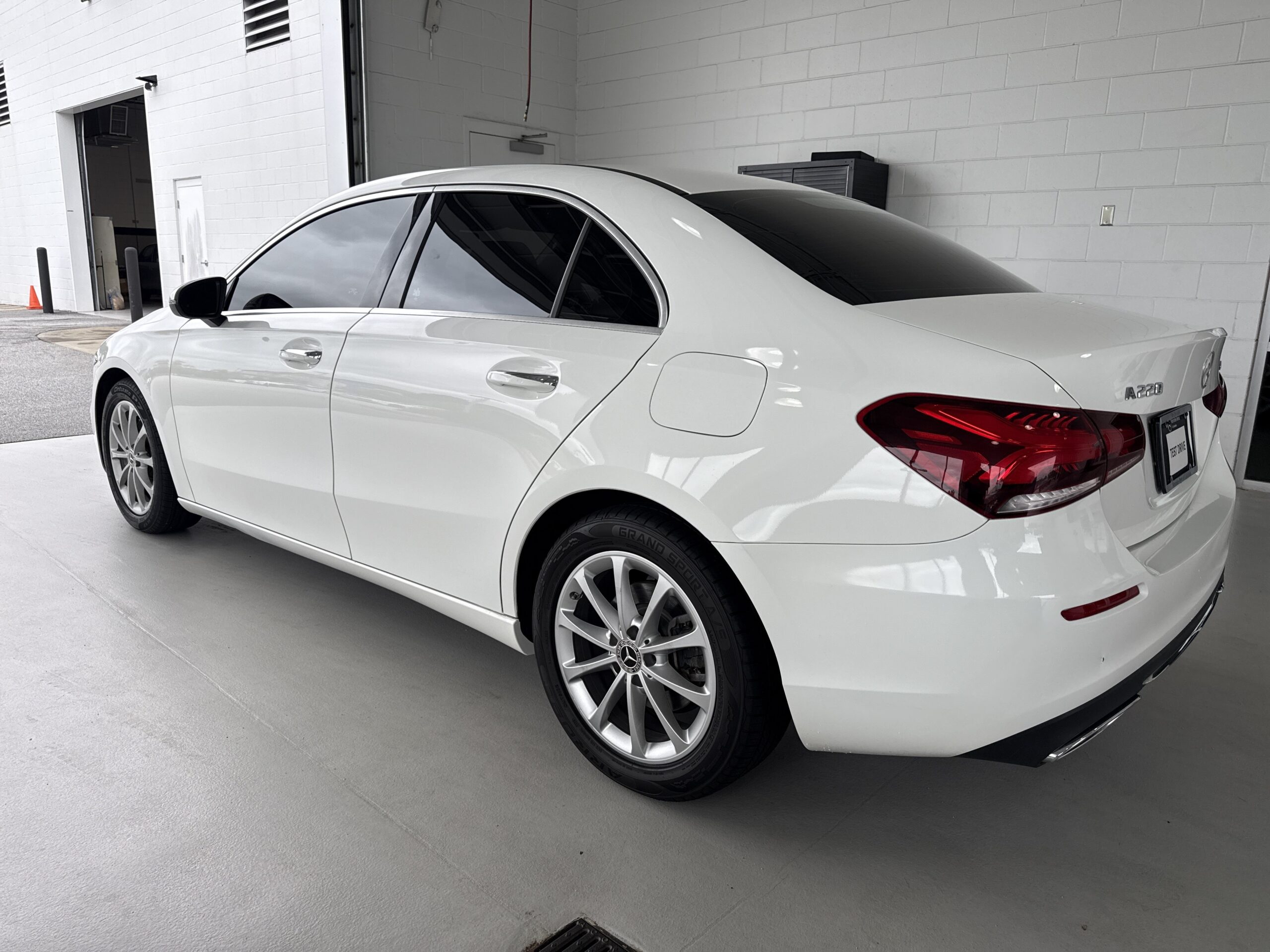 2021 Mercedes-Benz  A 220