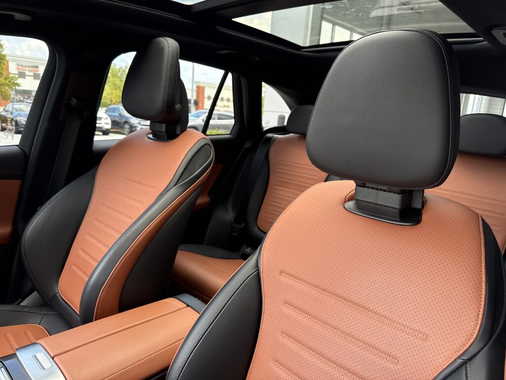 2024 Mercedes-Benz  GLC 300