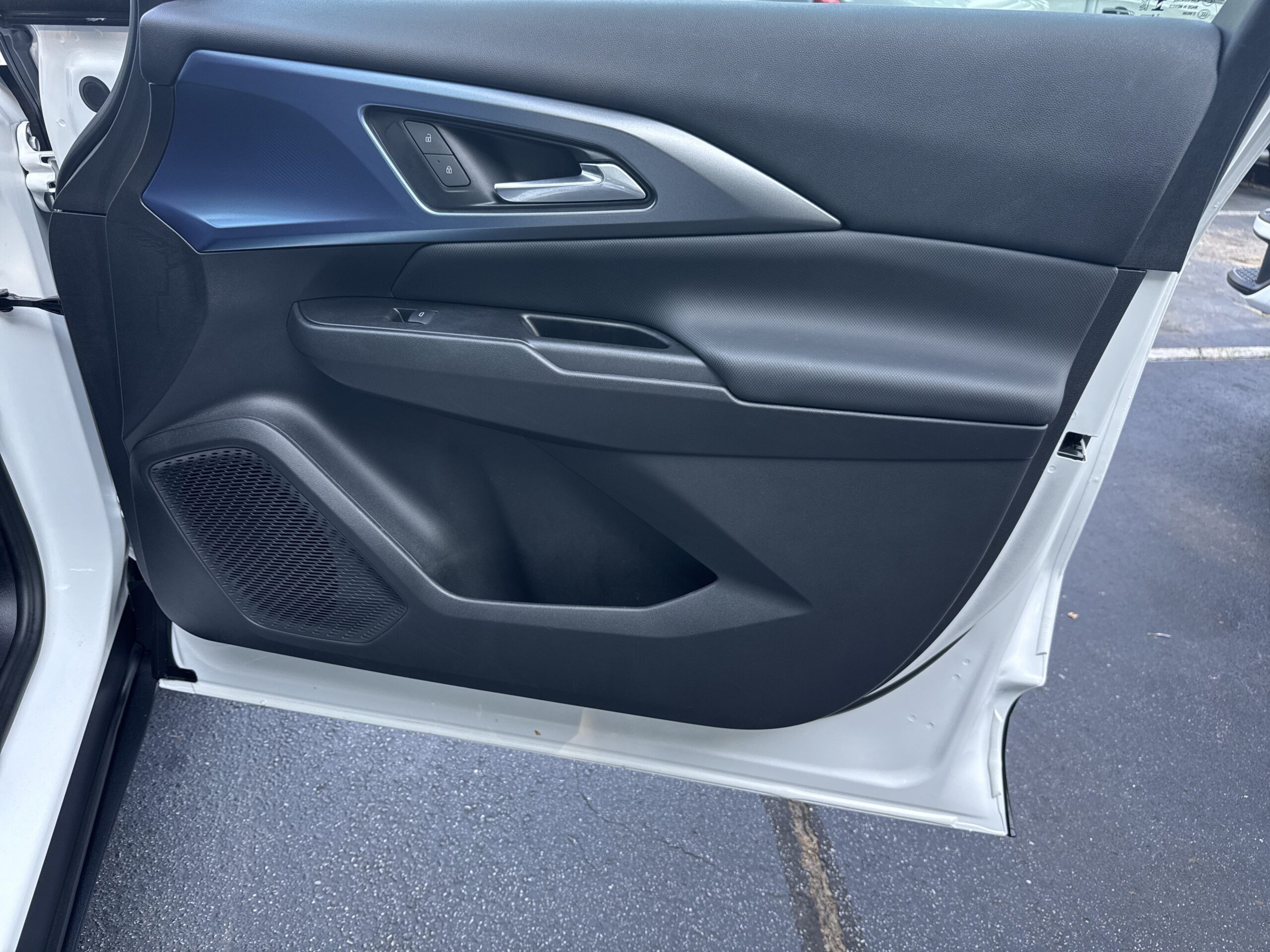 2024 Chevrolet Equinox EV LT