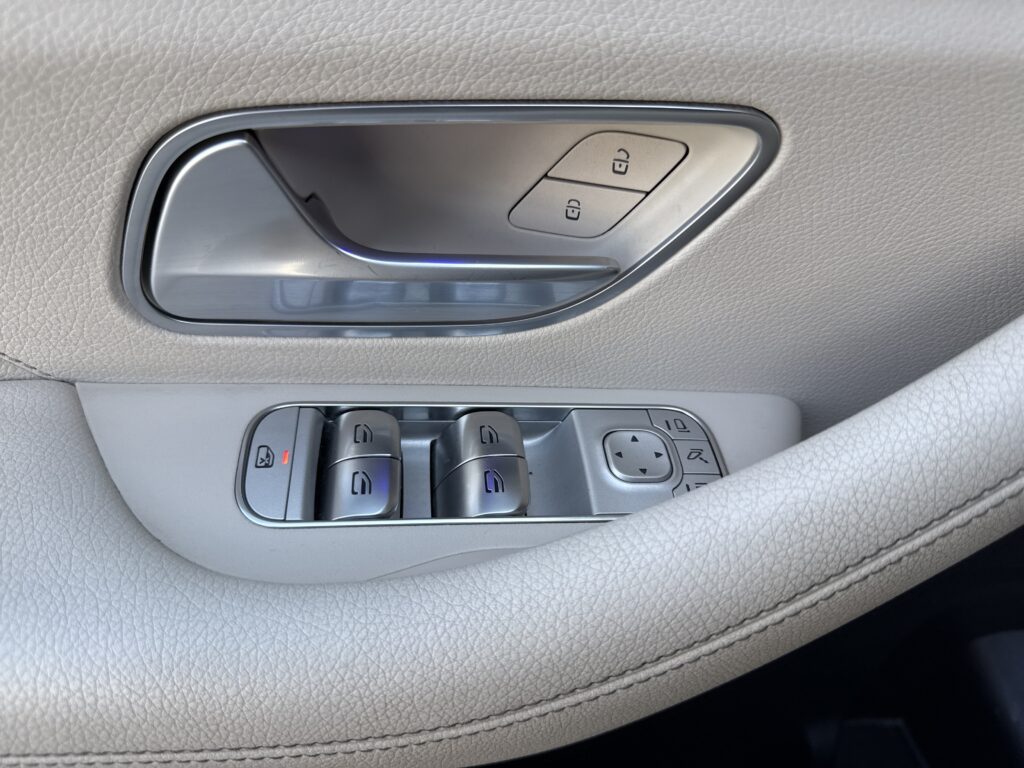 2025 Mercedes-Benz  GLS 450
