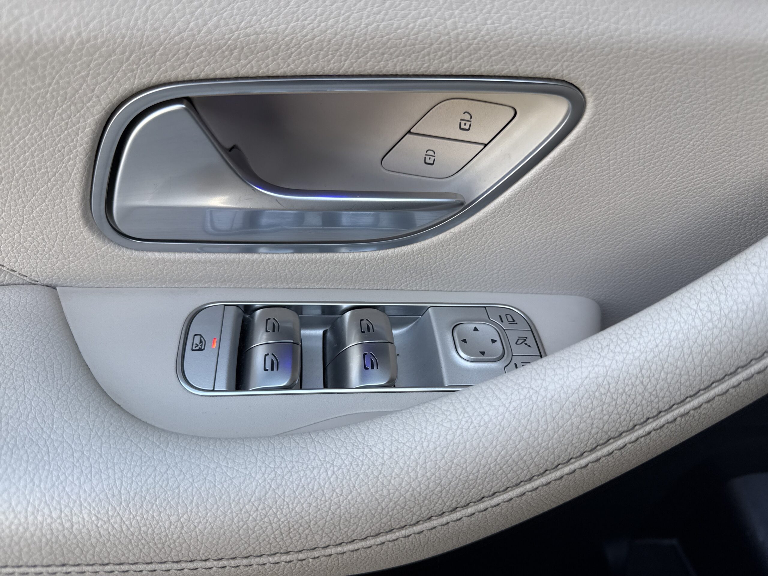 2025 Mercedes-Benz  GLS 450