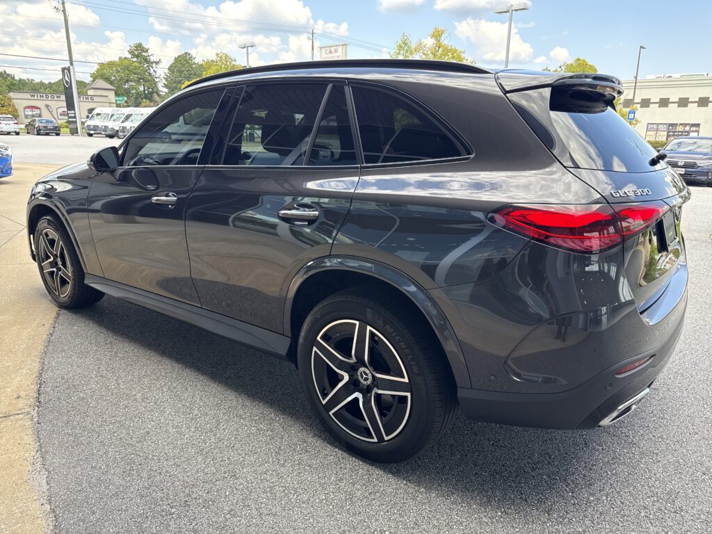 2024 Mercedes-Benz  GLC 300