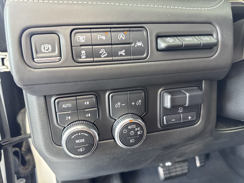 2024 GMC Yukon Denali Ultimate
