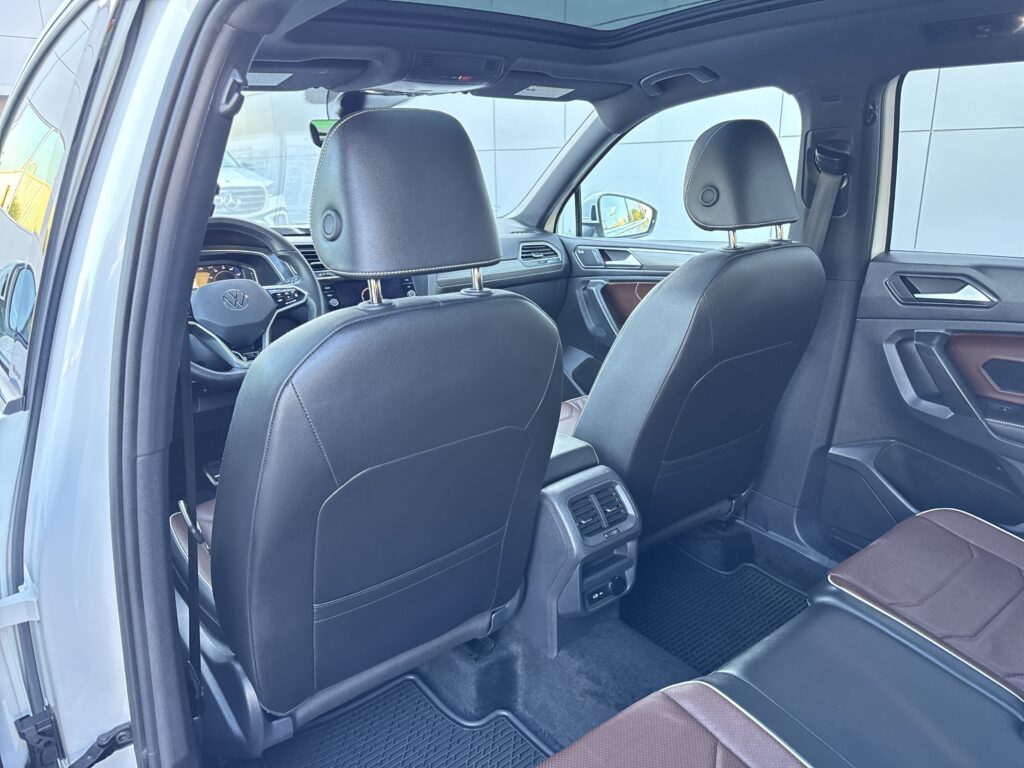 2024 Volkswagen Tiguan SEL R-Line