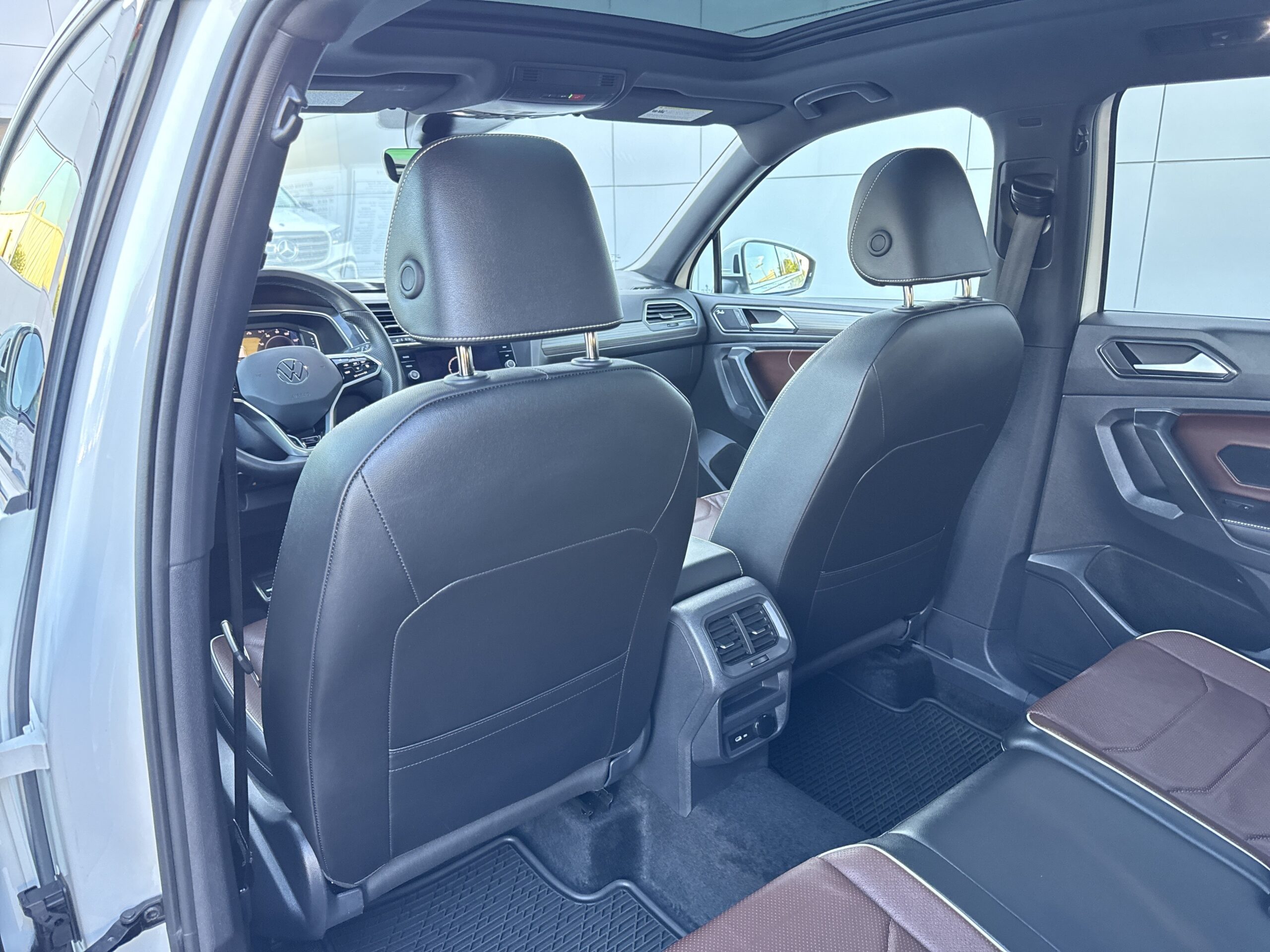 2024 Volkswagen Tiguan SEL R-Line