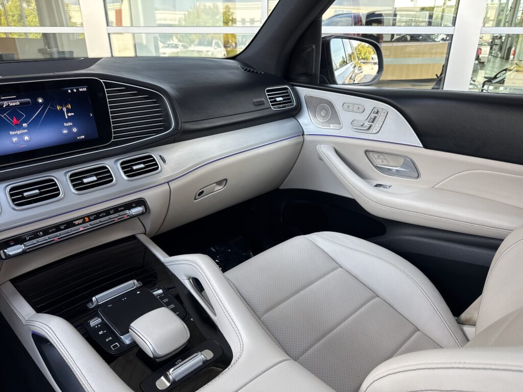 2025 Mercedes-Benz  GLS 450