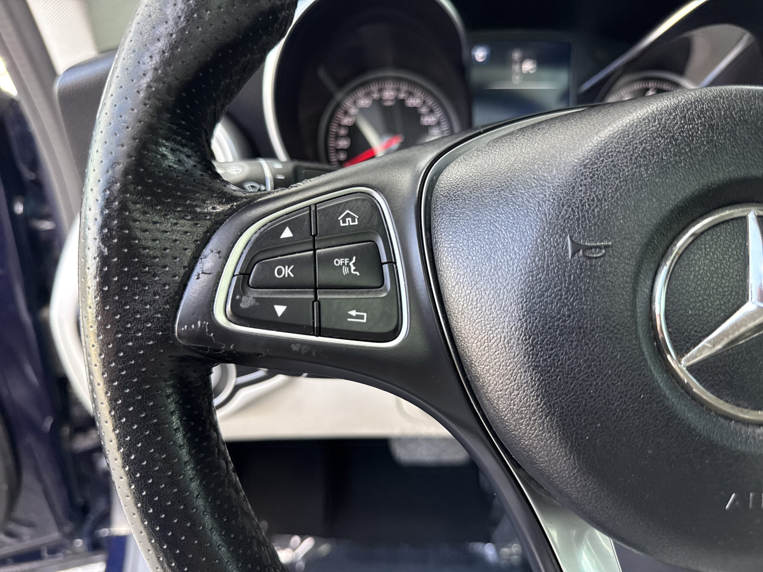2017 Mercedes-Benz  C 300
