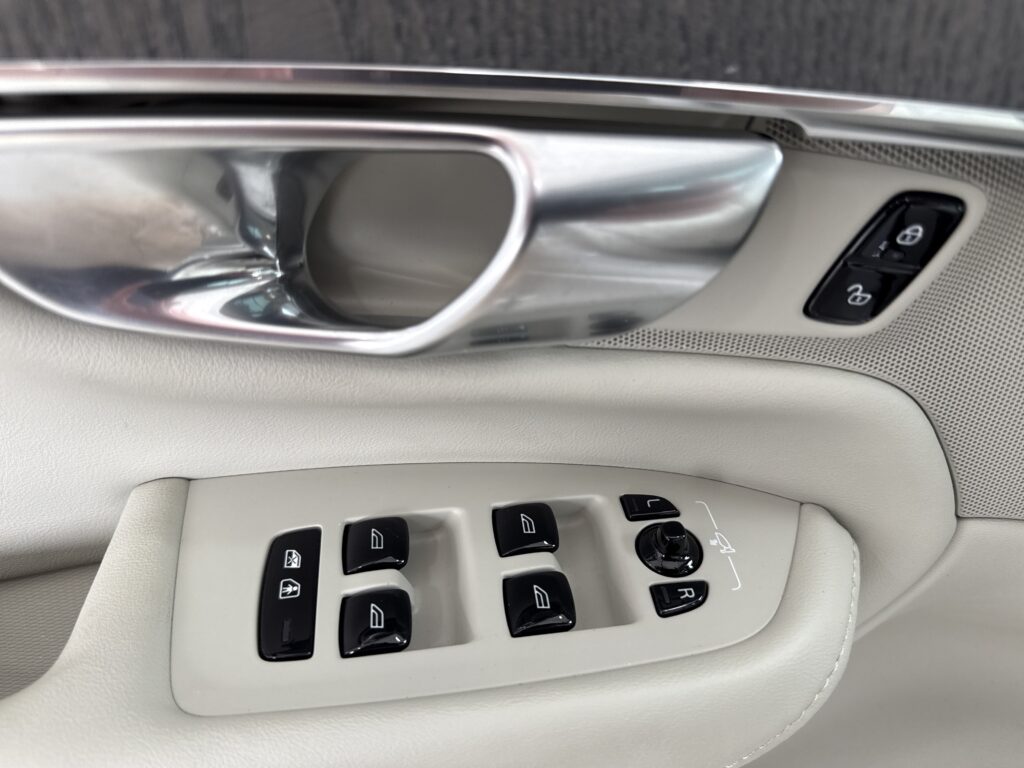 2025 Volvo XC90 Ultra