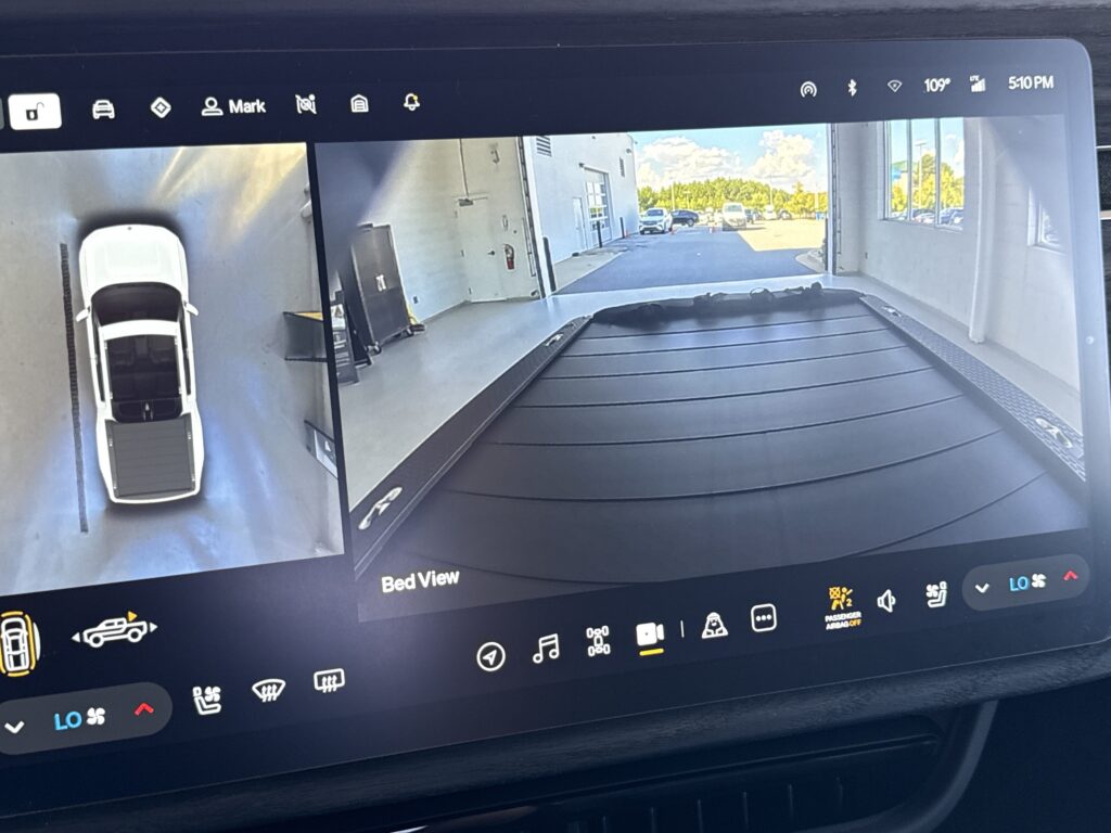 2025 Rivian R1T Adventure