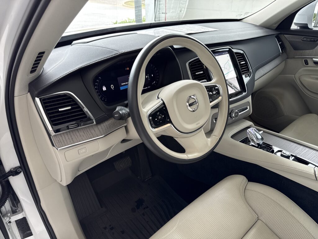 2025 Volvo XC90 Ultra