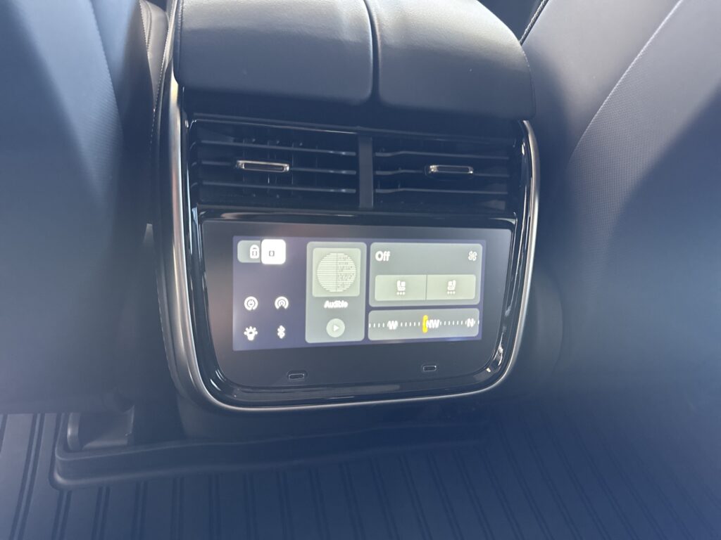 2025 Rivian R1T Adventure