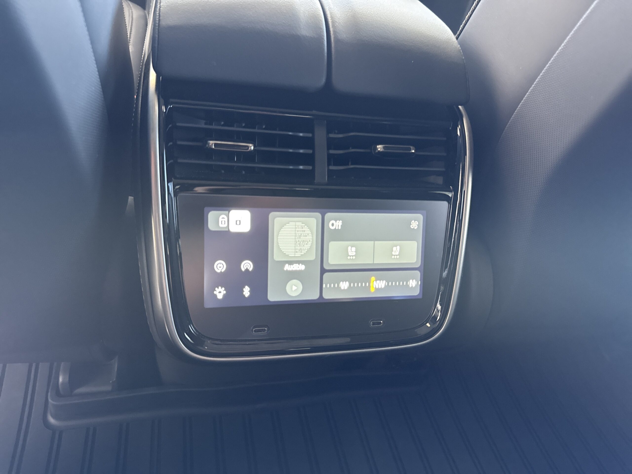 2025 Rivian R1T Adventure