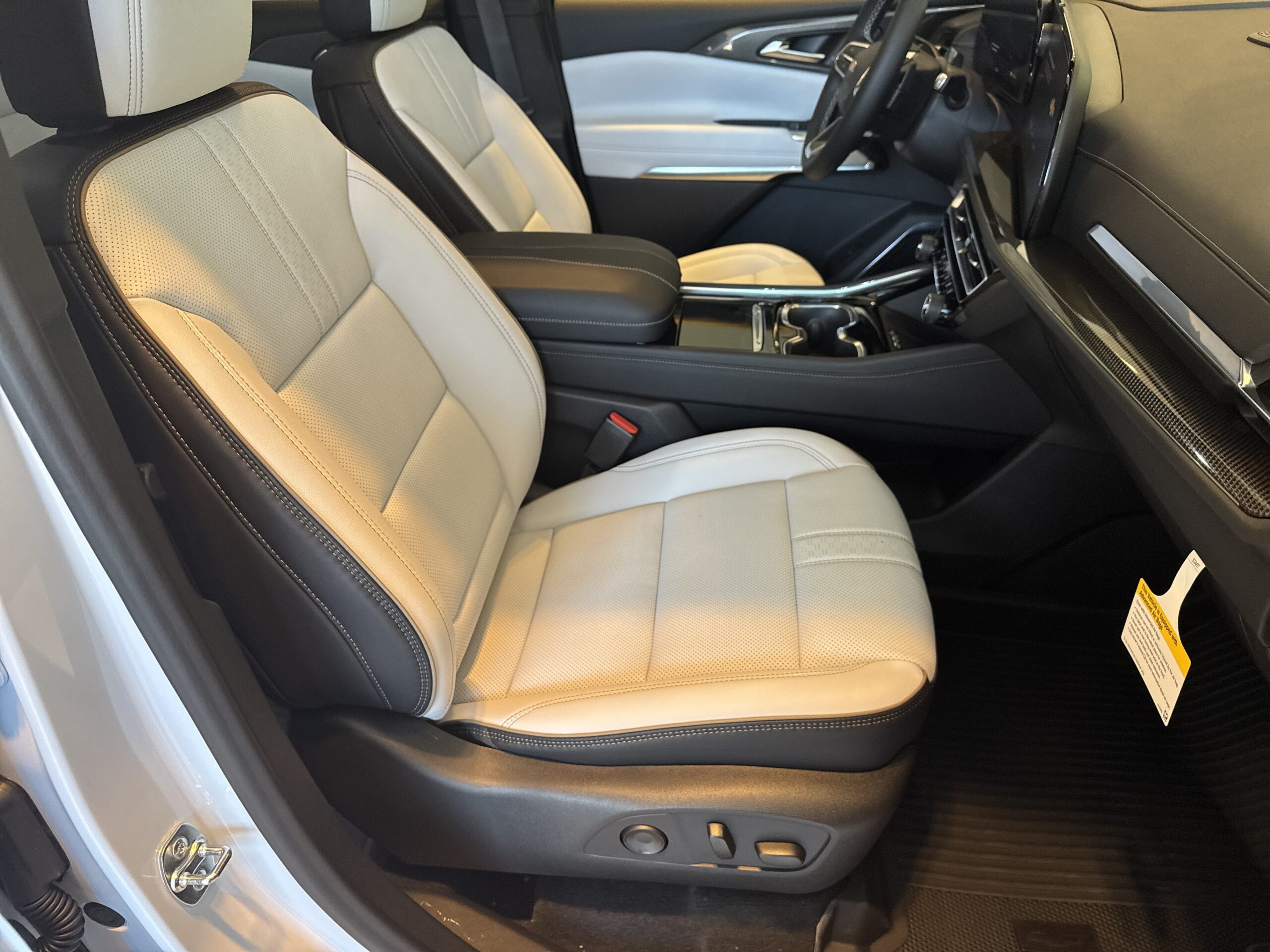 2026 Chevrolet Traverse FWD High Country