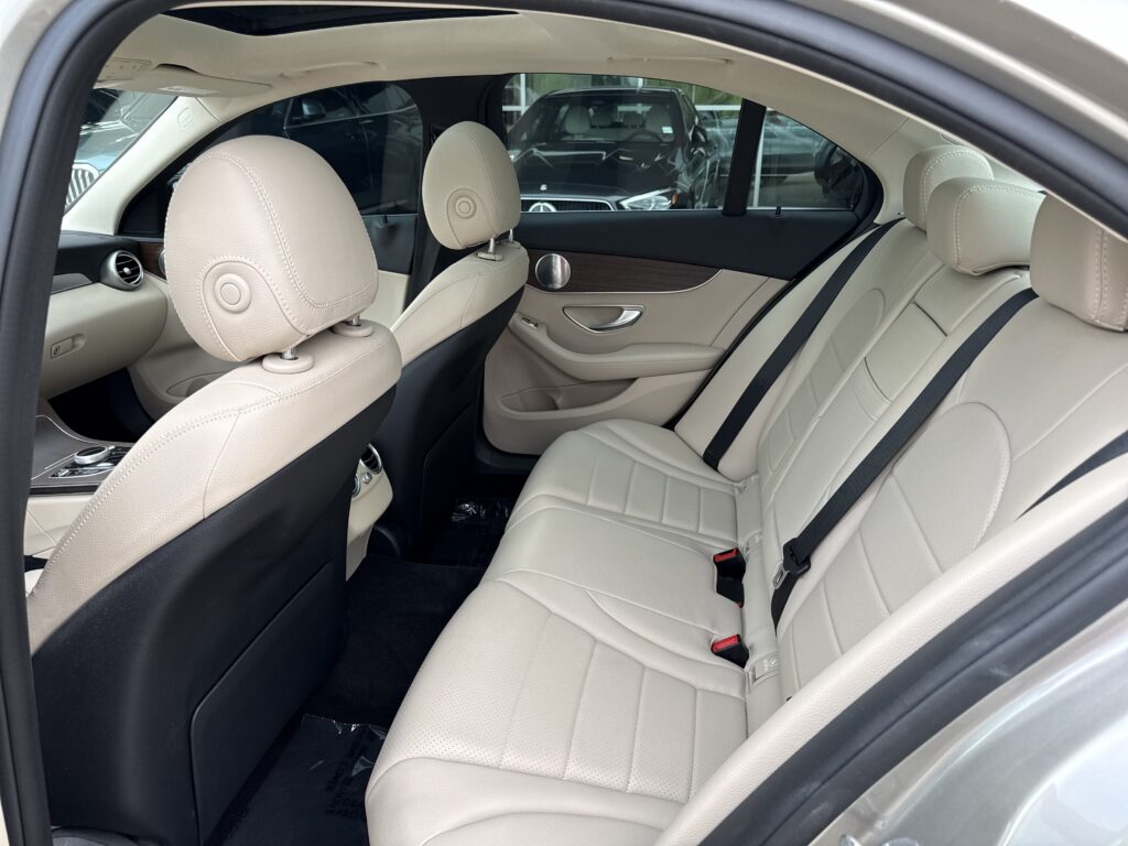 2020 MERCEDES-BENZ