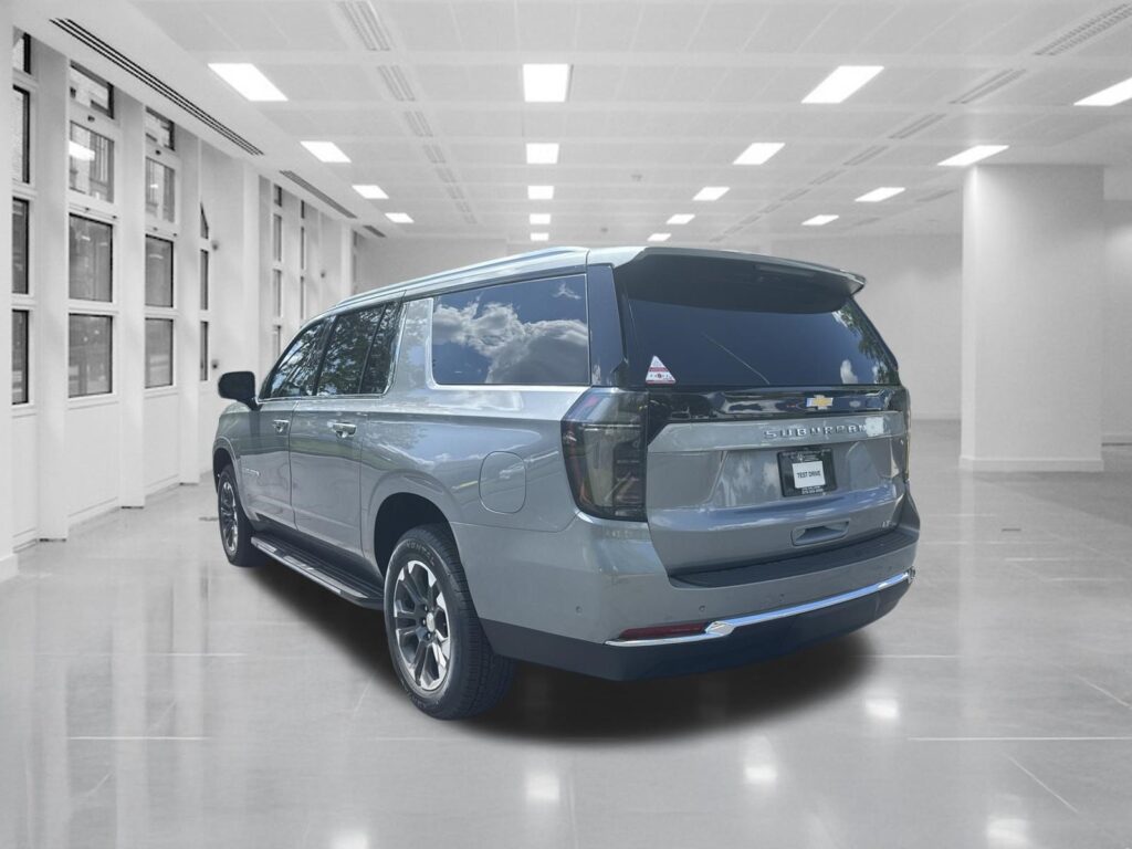 2026 Chevrolet Suburban LT