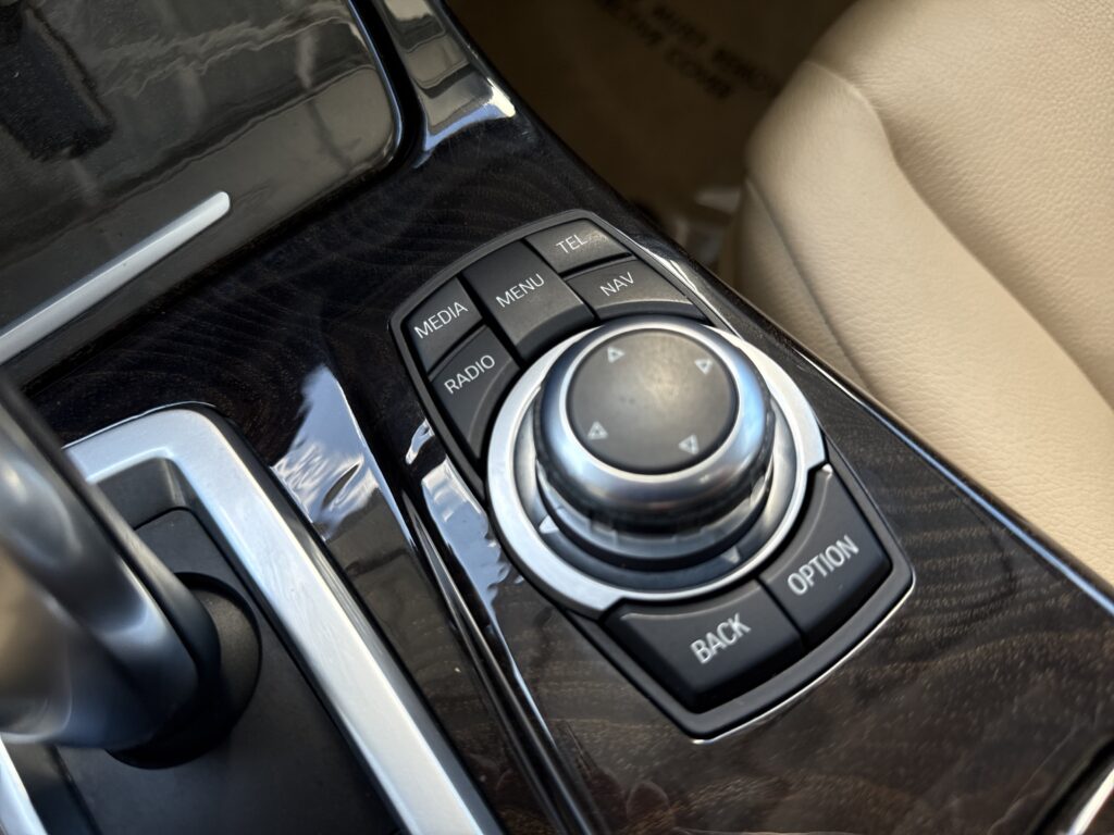 2013 BMW  528i